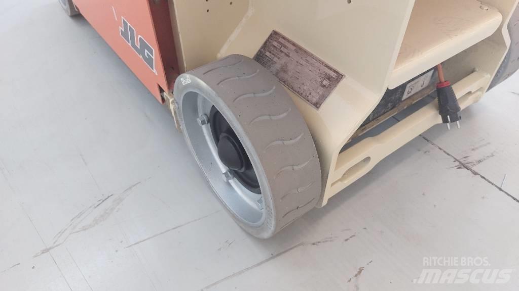 JLG 1230 ES 가위형 리프트