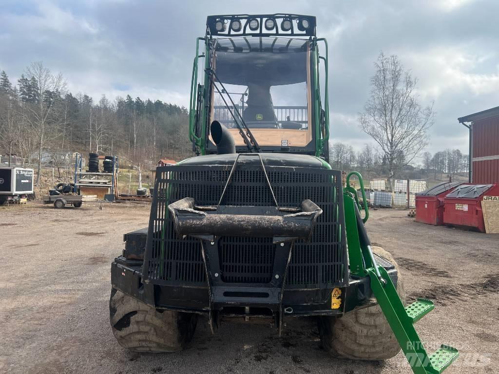 John Deere 810 E 원목 포워더