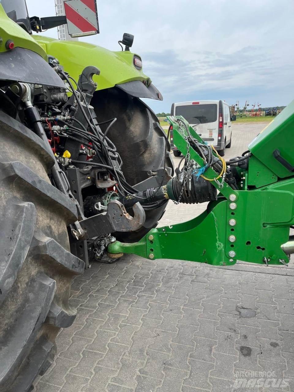 John Deere 1424 C 각형 곤포기