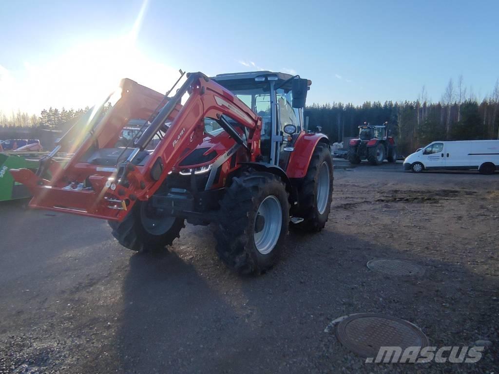 Massey Ferguson 5 S 트랙터