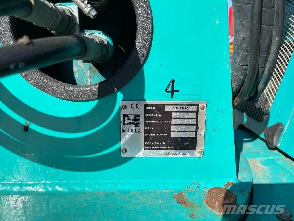 Maeda MC285C RME 트랙 크레인