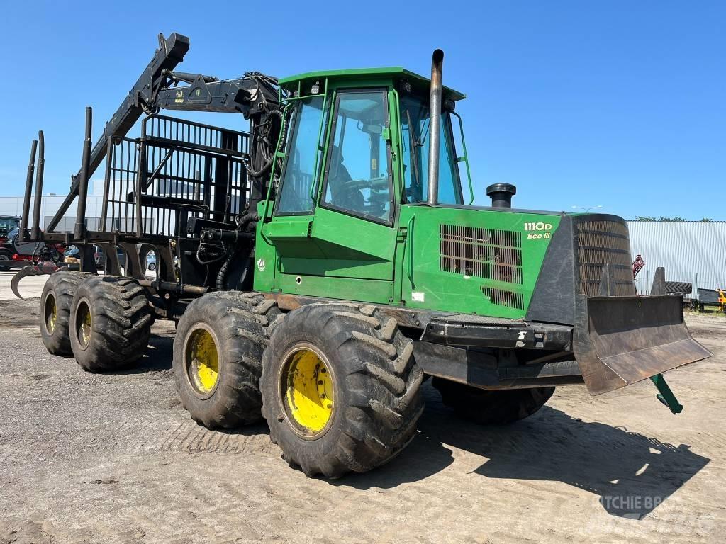 John Deere 1110D 원목 포워더