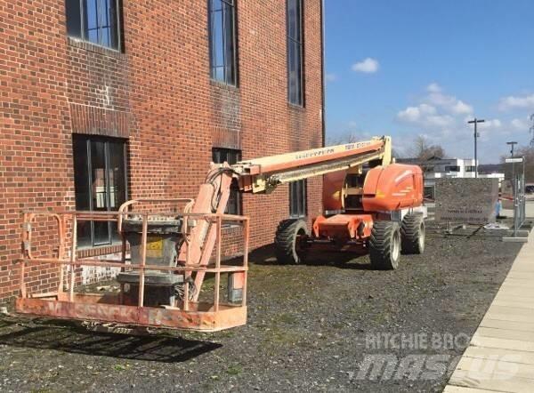 JLG 860 SJ 견인식 전동이동 리프트