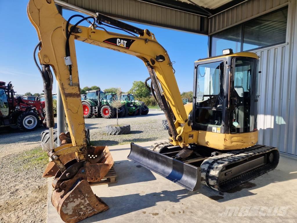 CAT 304 CR 소형 굴삭기 7톤 미만