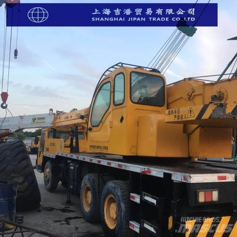 XCMG QY 25 A/T 크레인