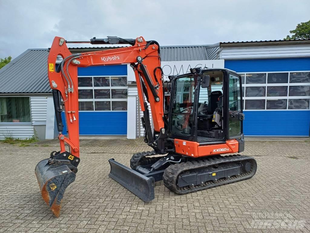 Kubota KX060-5 VA 소형 굴삭기 7톤 미만