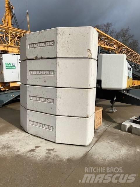 Liebherr L1-24 타워 크레인