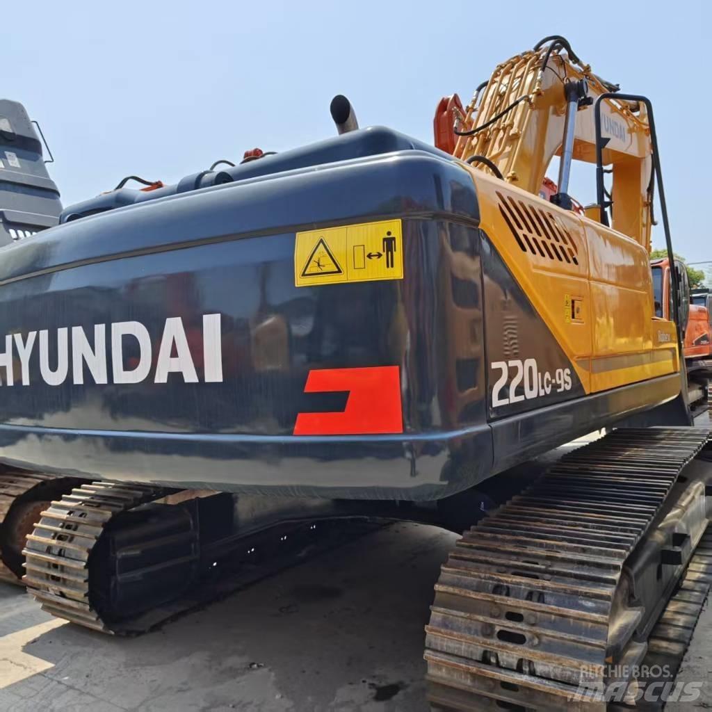 Hyundai 220lc-9s 대형 굴삭기 29톤 이상