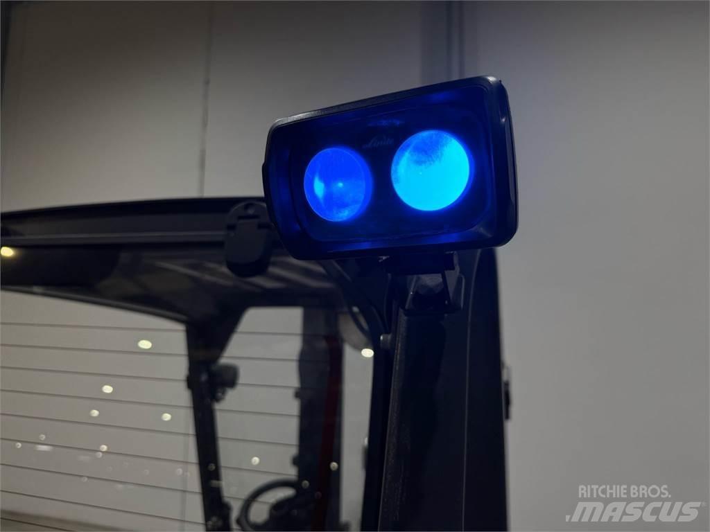 Linde E30L 01 전동 지게차