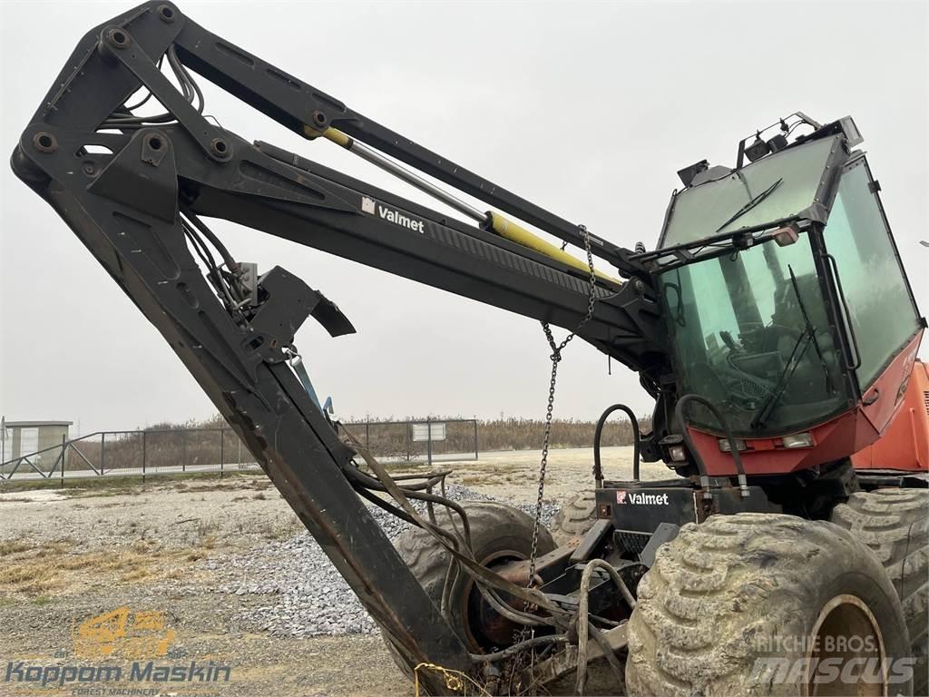 Valmet 911.1 원목 하베스터