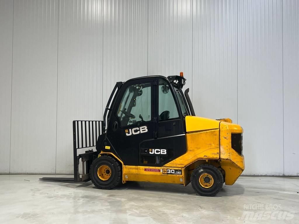 JCB TLT30-19D-2WD 디젤 지게차