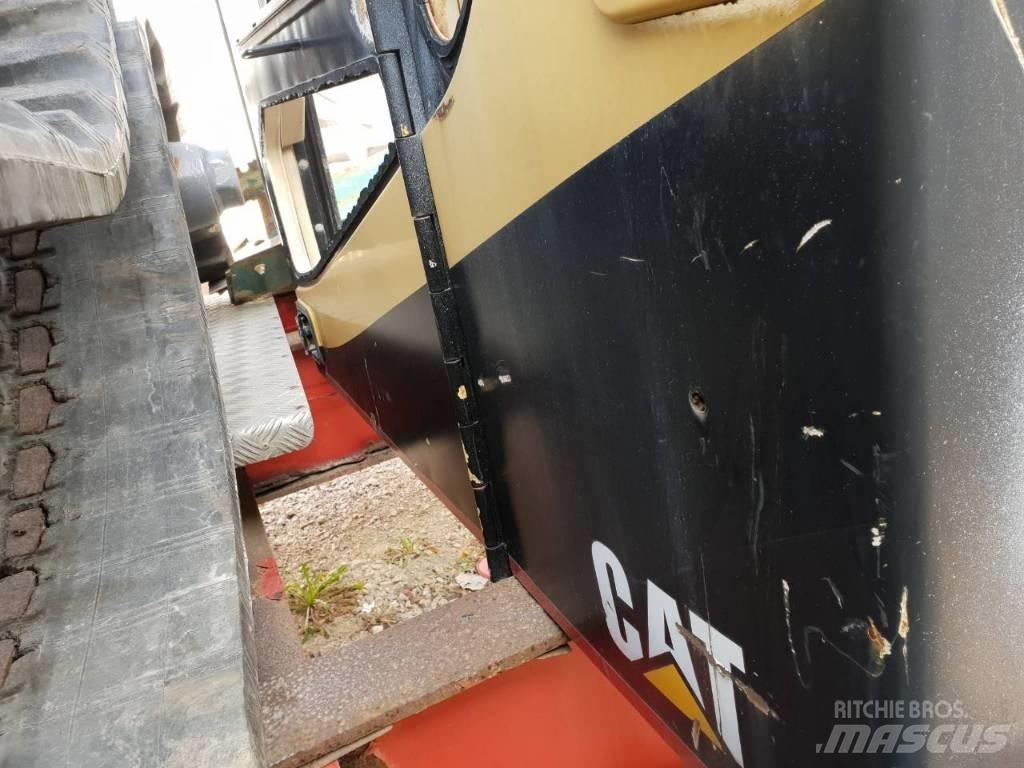 CAT 320B ali 320 캐빈 및 인테리어