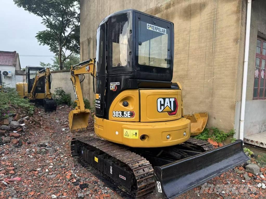 CAT 303.5 E 소형 굴삭기 7톤 미만
