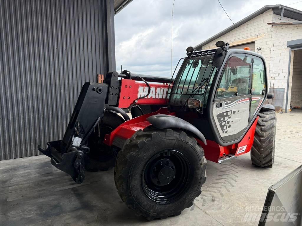 Manitou MT 932 텔러 핸들러