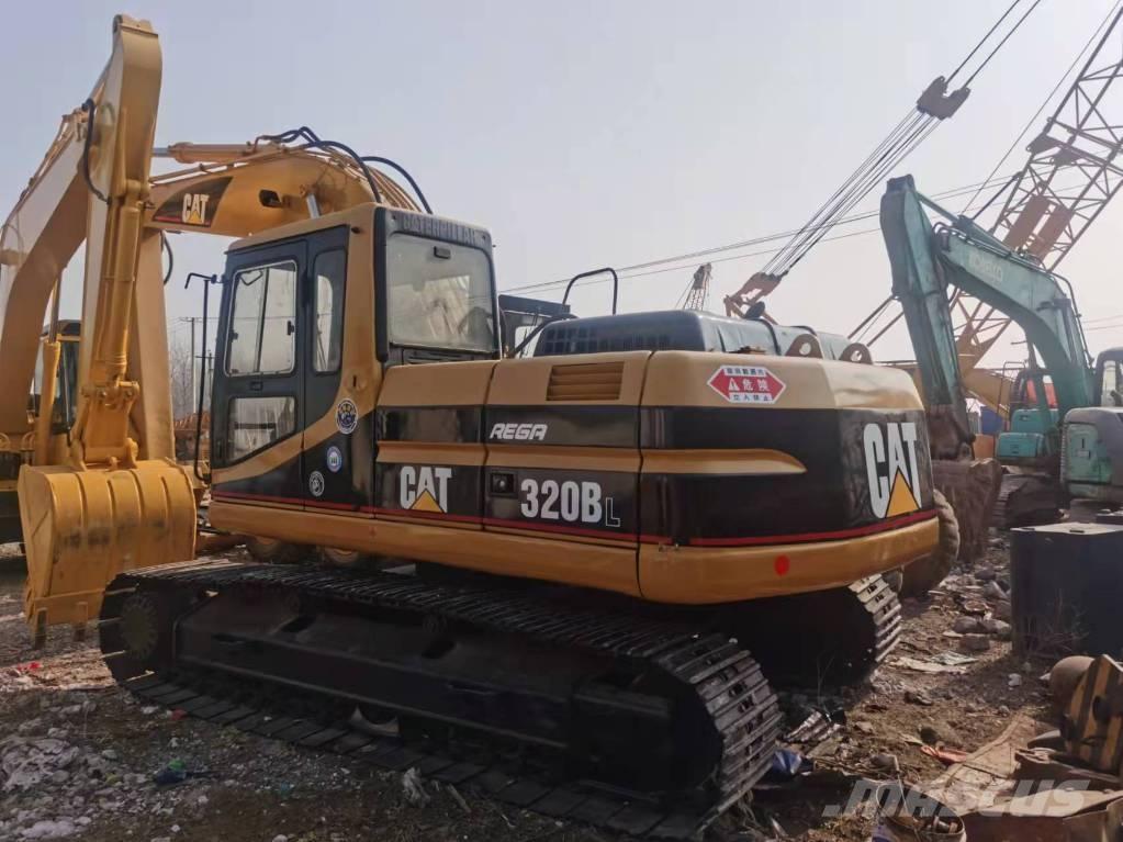 CAT 320BL 대형 굴삭기 29톤 이상