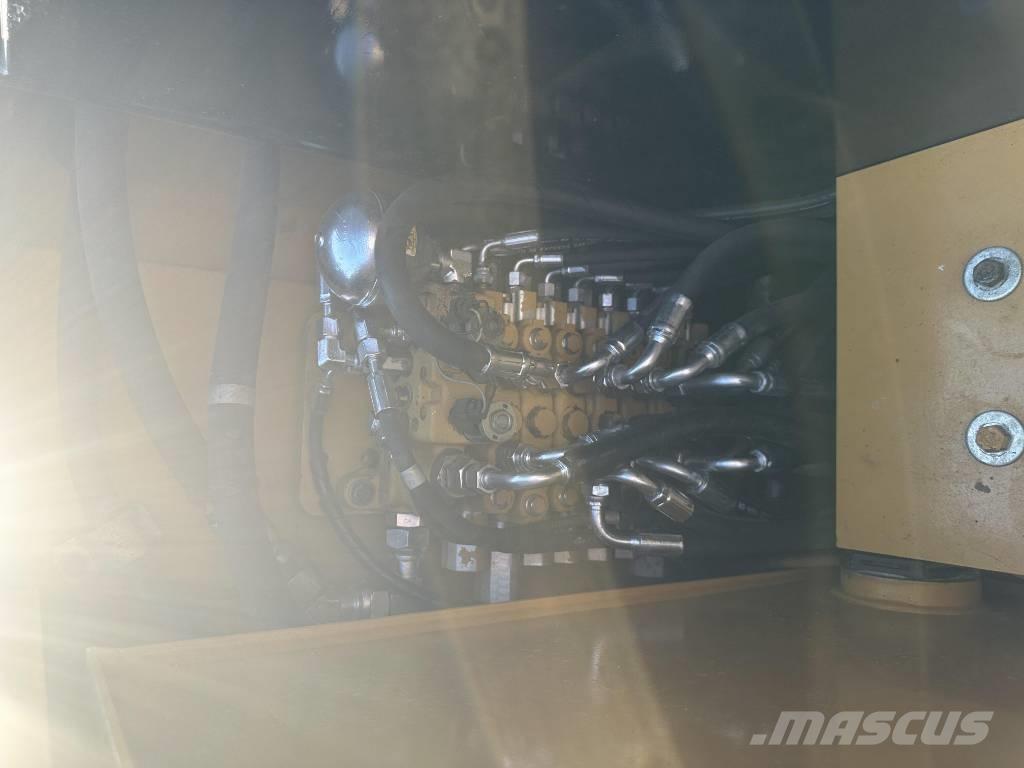 CAT 305.5E 대형 굴삭기 29톤 이상