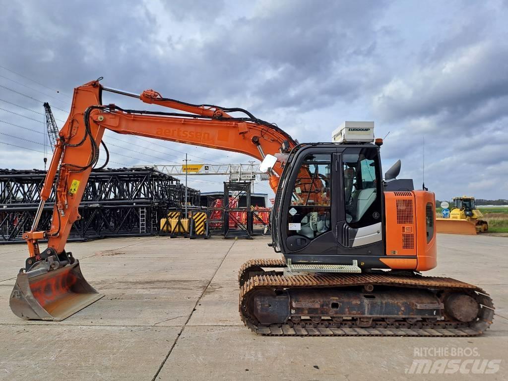 Hitachi ZX135US-6 대형 굴삭기 29톤 이상