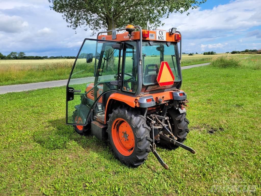 Kubota STV 36 소형 트랙터