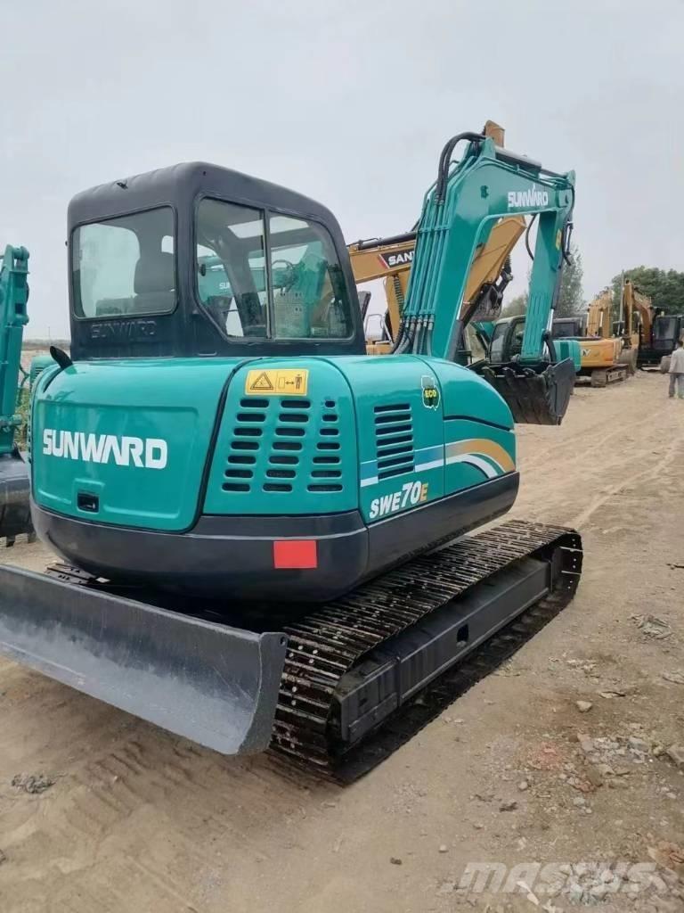 Sunward SWE70E 소형 굴삭기 7톤 미만