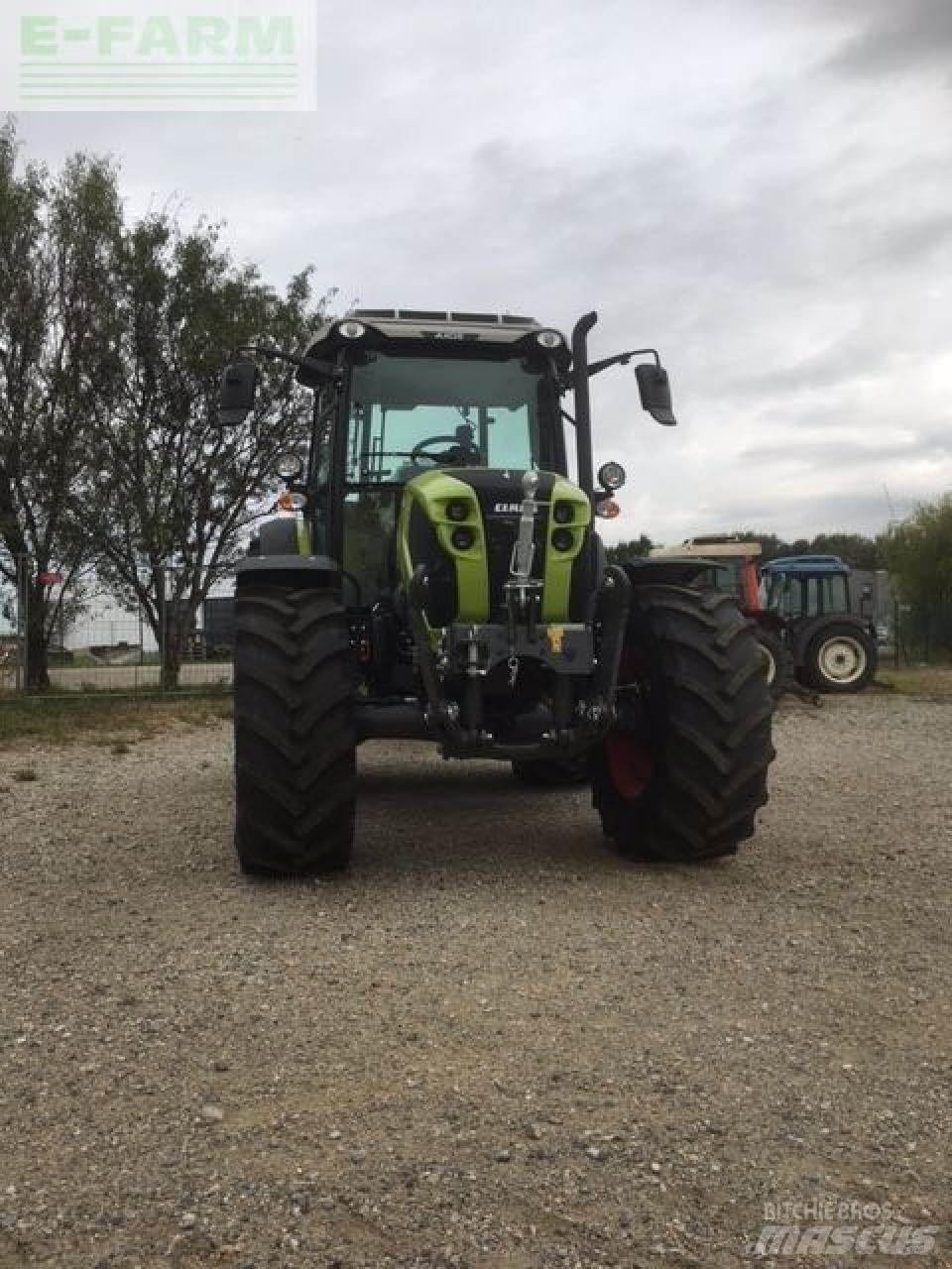 CLAAS axos 240 트랙터