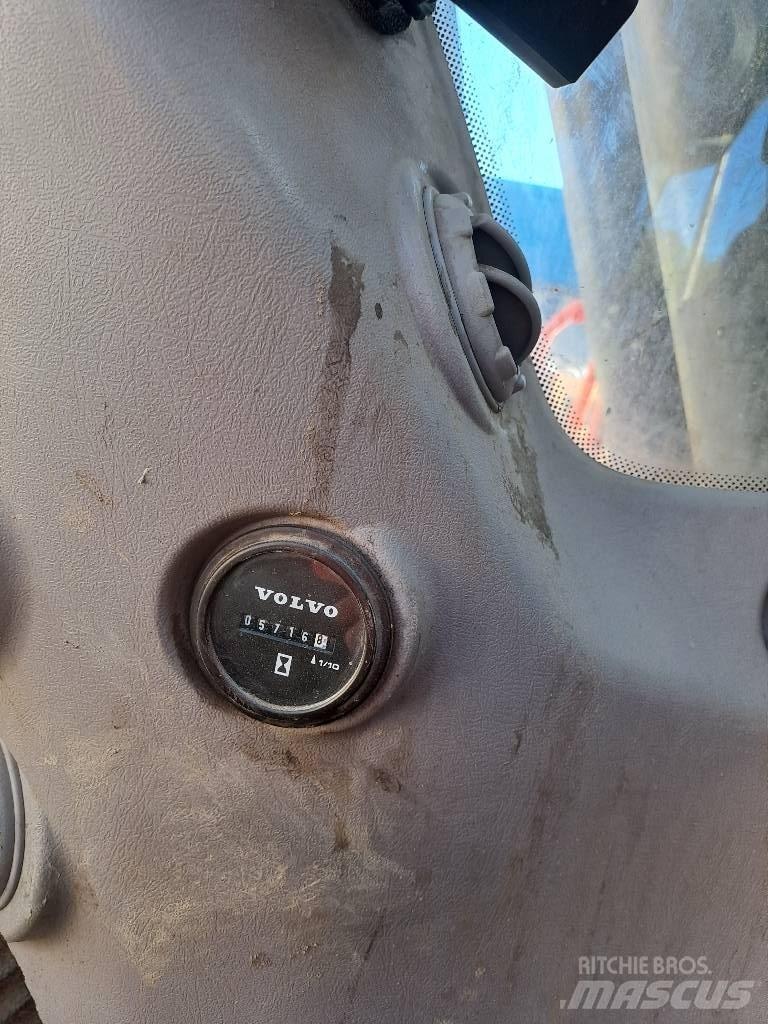 Volvo EWR150E  휠 굴삭기