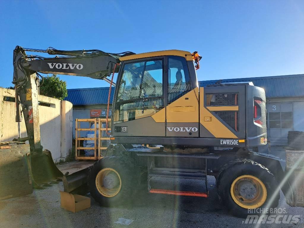 Volvo EWR150E  휠 굴삭기