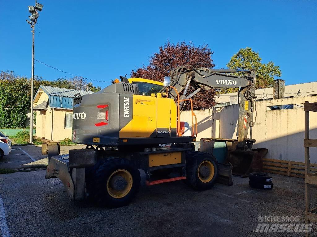 Volvo EWR150E  휠 굴삭기