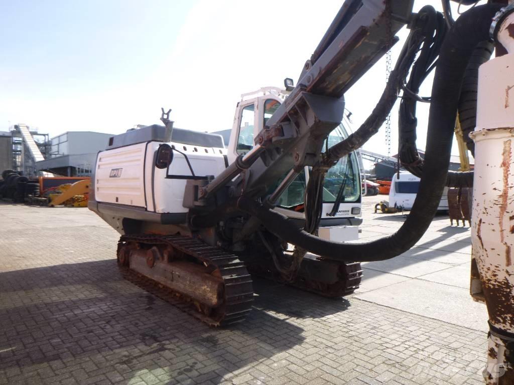 Sandvik Titon 400 중형 드릴 장비