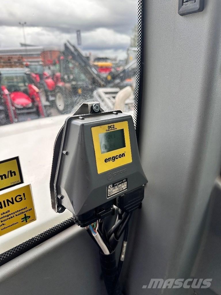 Schaeff TW 110  휠 굴삭기