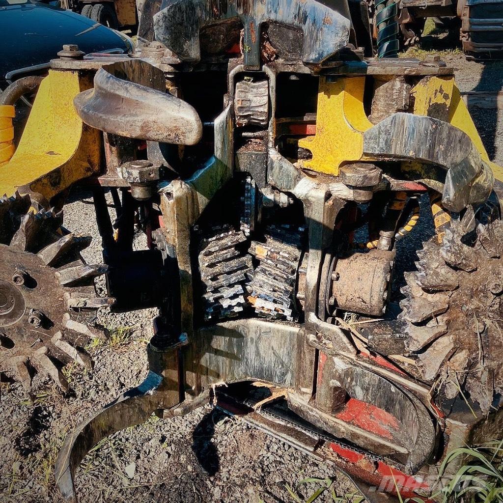 John Deere 1170 E 원목 하베스터