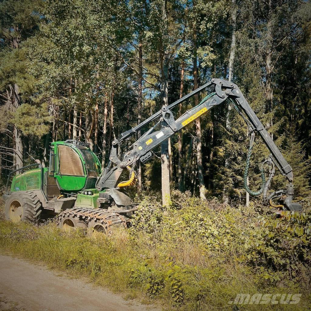 John Deere 1170 E 원목 하베스터