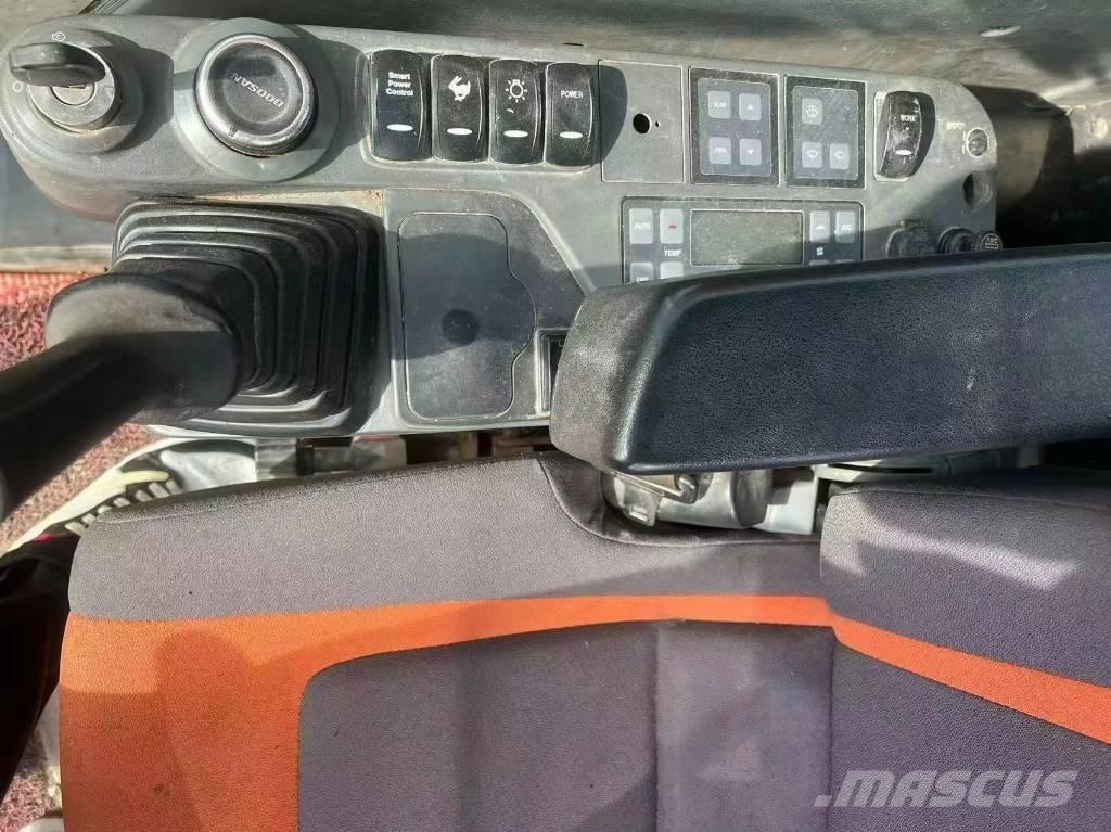 Doosan DX420LC 대형 굴삭기 29톤 이상