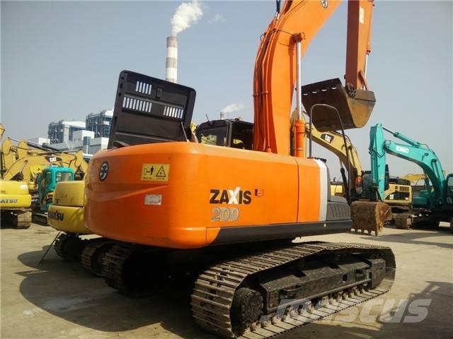 Hitachi ZX 200 대형 굴삭기 29톤 이상