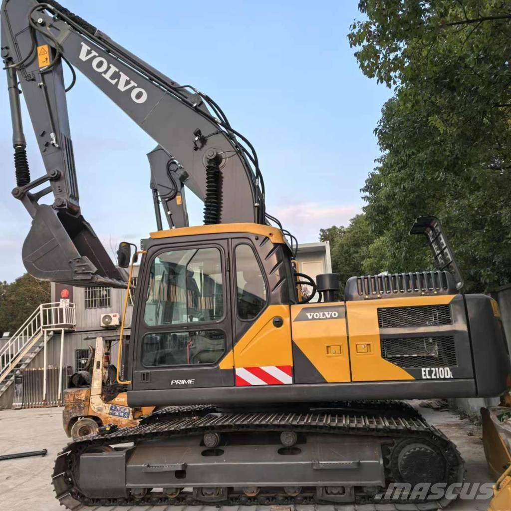 Volvo EC 210 D 중형굴삭기 7톤-28톤