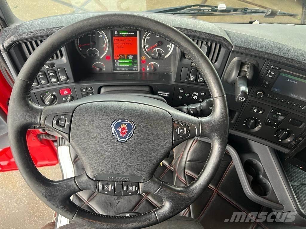 Scania R580 8x4 트랙터 유닛