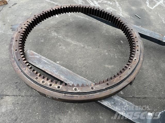 O&K RH 16 트랜스미션
