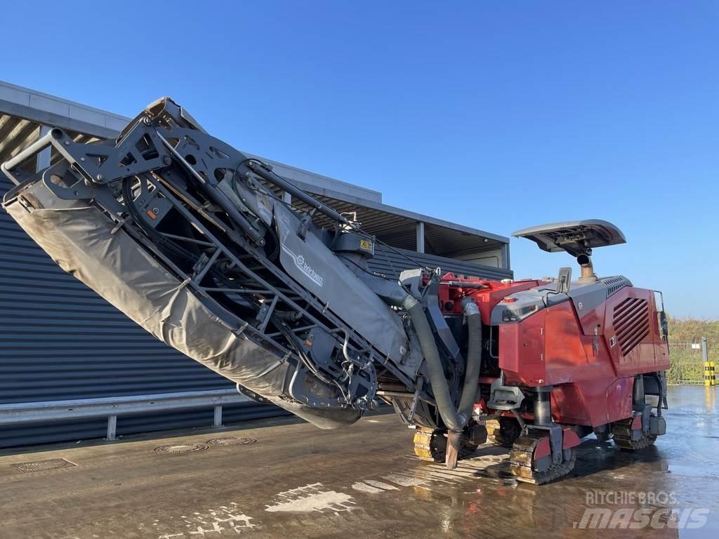 Wirtgen W 130 CFI 아스팔트 콜드 밀링 기계