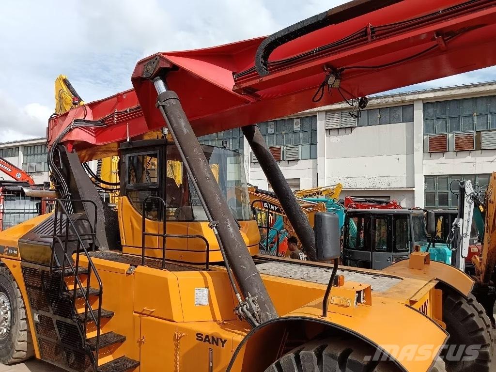 Sany SRSC 45 C30 리치 스태커
