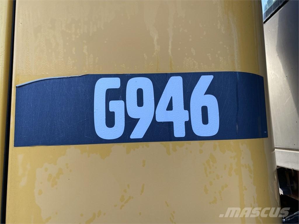 Volvo G 946 그레이더