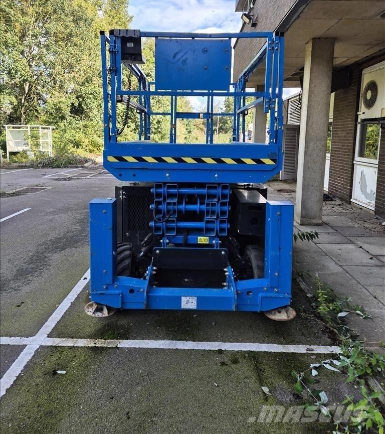 Genie GS 3369 RT 가위형 리프트