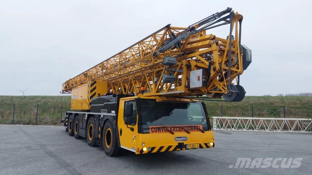 Liebherr MK88 Plus 타워 크레인