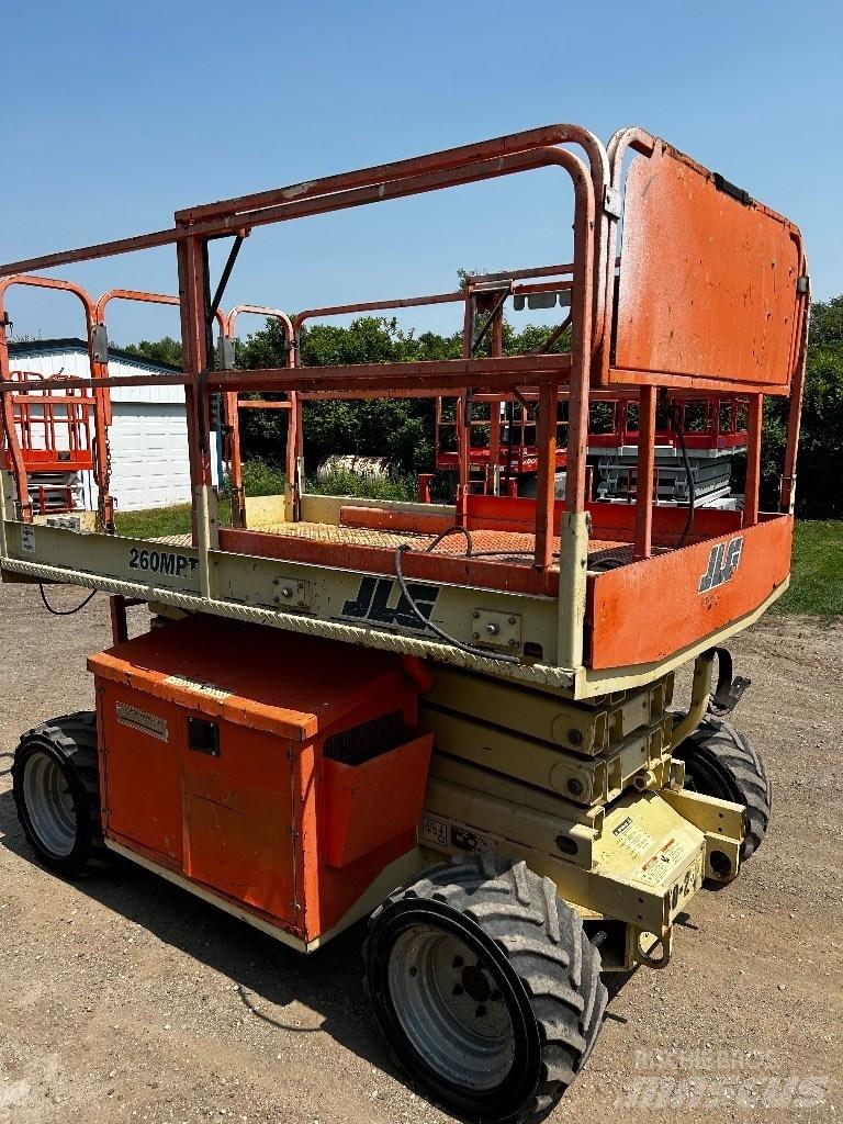 JLG 260 MRT 가위형 리프트