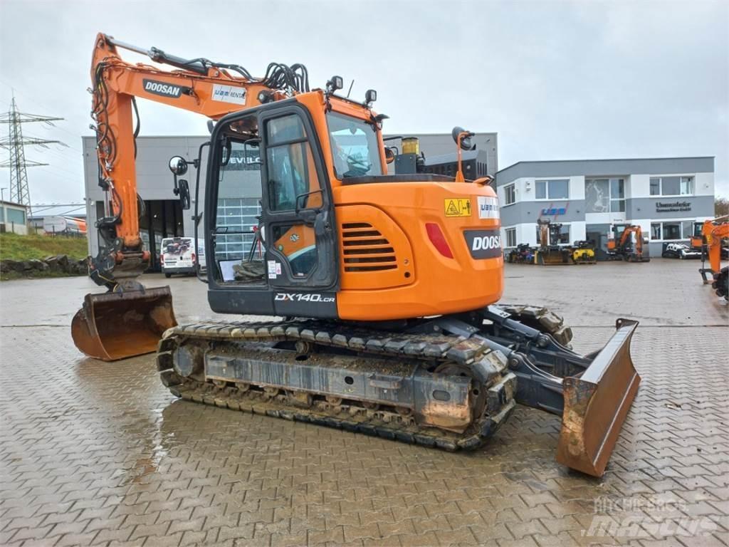 Develon DX140LCR-5 대형 굴삭기 29톤 이상