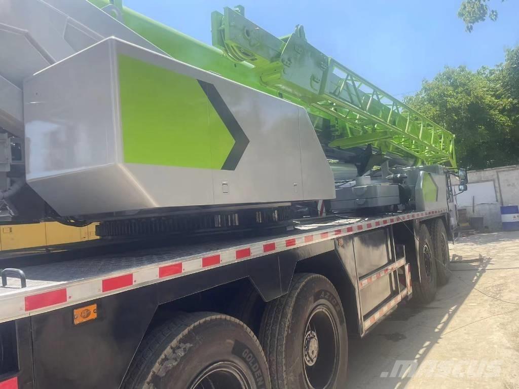 Zoomlion ZVT800 A/T 크레인