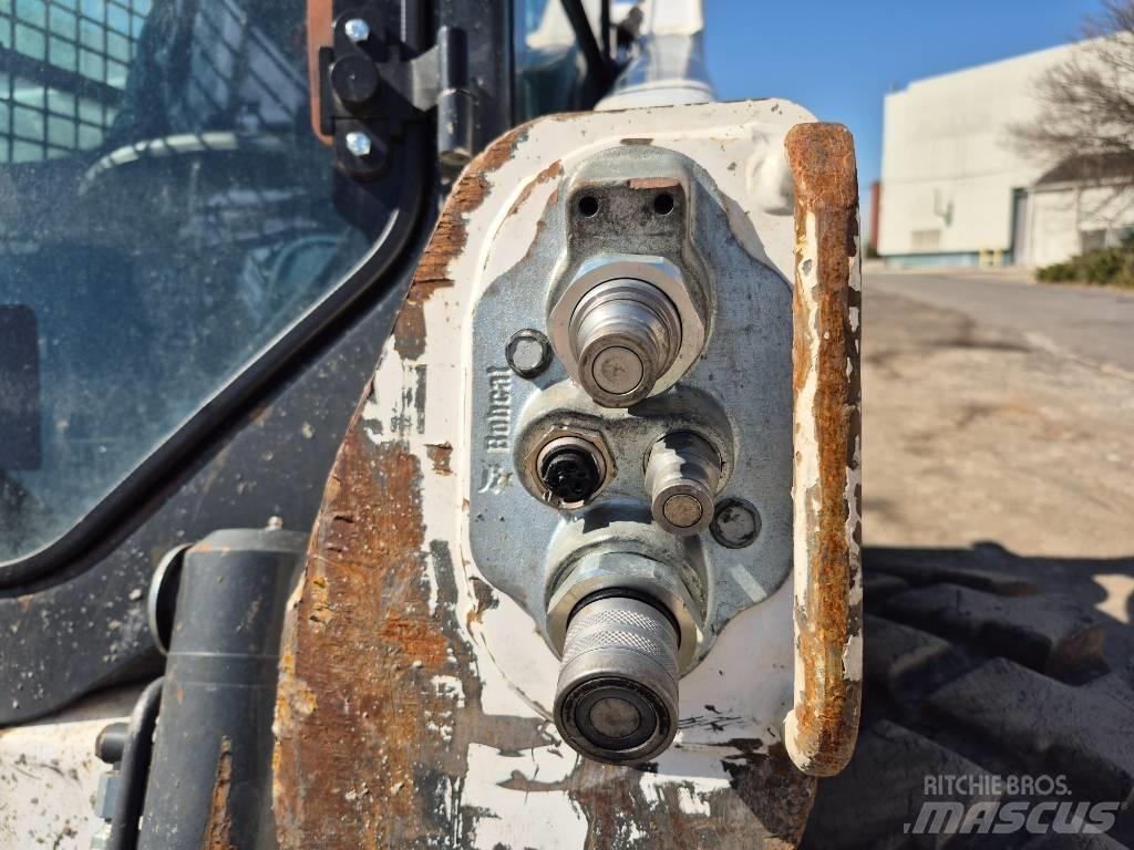 Bobcat S 770  스키드로더