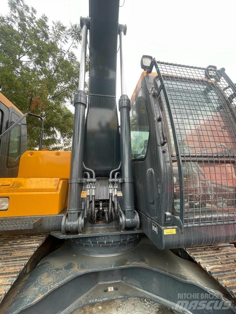 Hyundai R210 대형 굴삭기 29톤 이상
