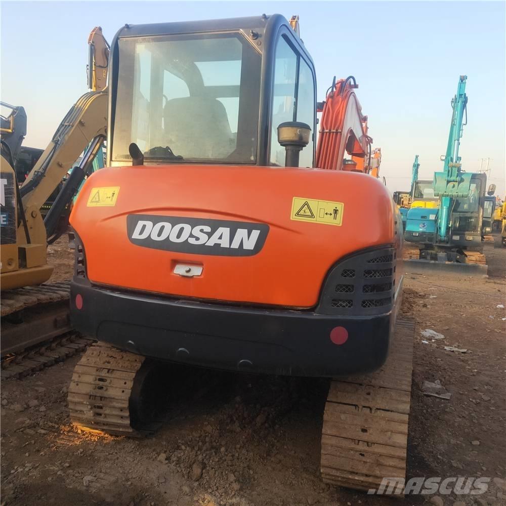 Doosan DH60-7 소형 굴삭기 7톤 미만
