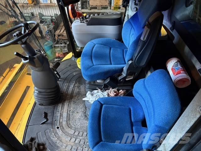 New Holland CX 8080 콤바인 수확기