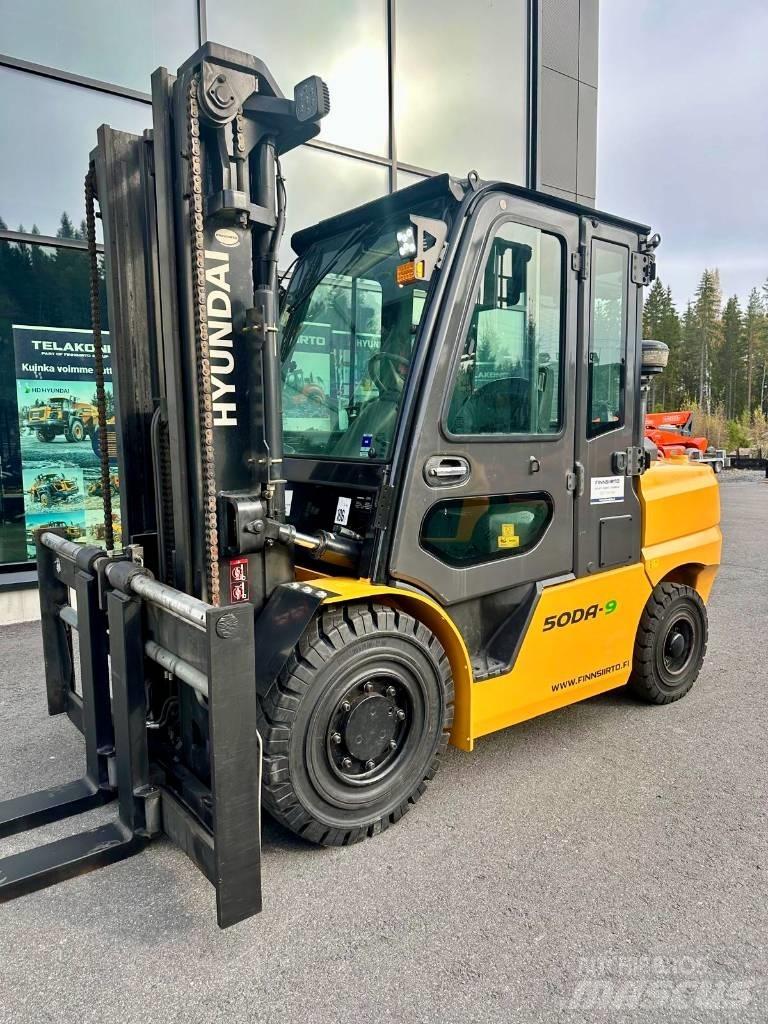 Hyundai 50DA-9 디젤 지게차