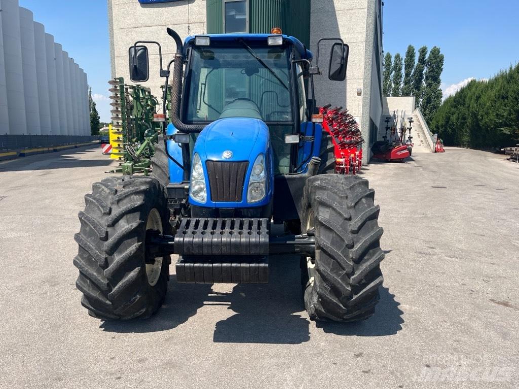 New Holland TL 100 A 트랙터
